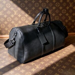 LV Keepall Bandoulière  All Black Bag